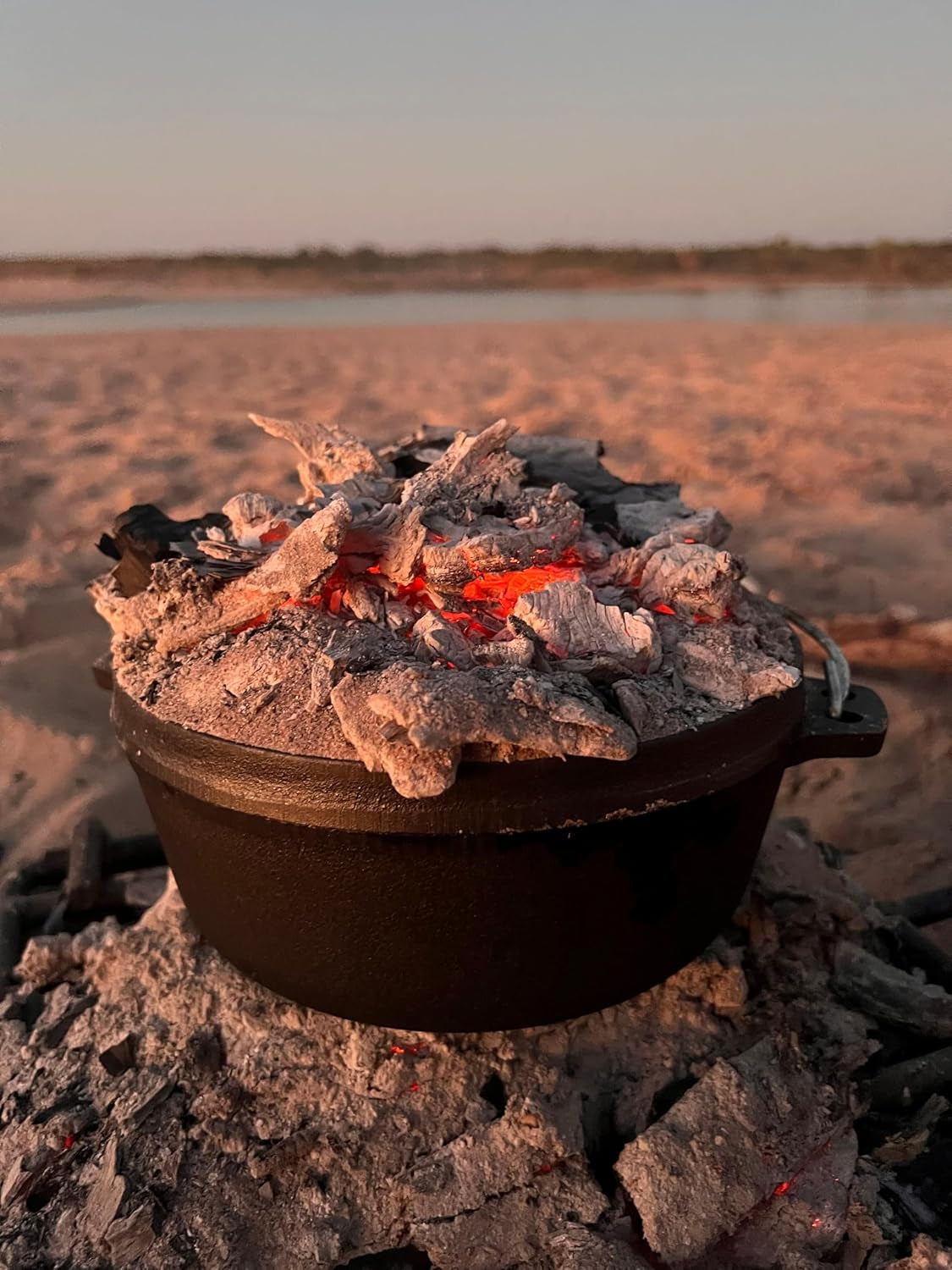 Heavy Duty Cast Iron Camp Oven, 2 Quart Capacity, Oval, Pre-Seasoned