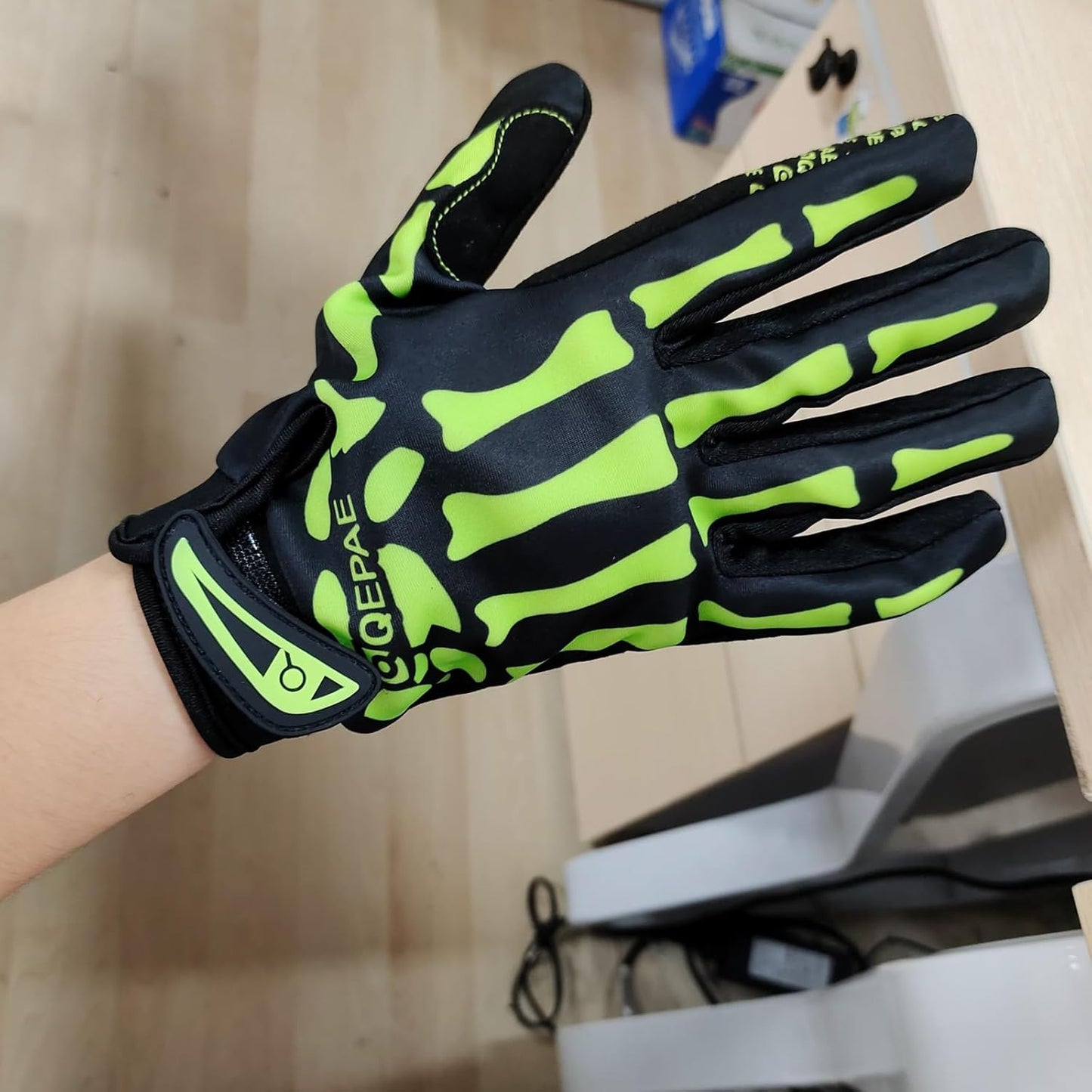 Cycling Gloves Mountain Road Biking Riding Gloves Breathable Wear-Resisting Shock-Absorbing for Men and Women
